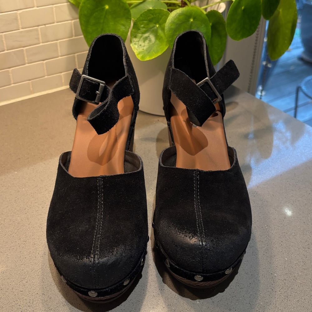 Kork’s Evah Clog platform black suede studded clog size 8.5 - Picture 2 of 5